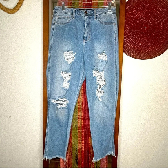 Hollister Medium Wash Distressed Ankle Mom Jean size 9R/ 29 - Picture 1 of 6